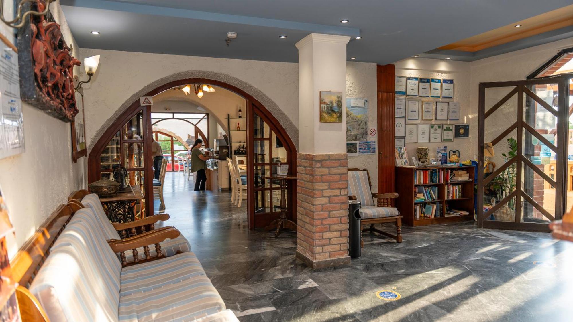 Evina Rooms & Suites Kokkini Hani Luaran gambar